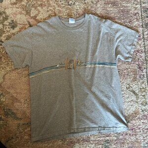 Gildan Men's Grey and Green T-shirt
